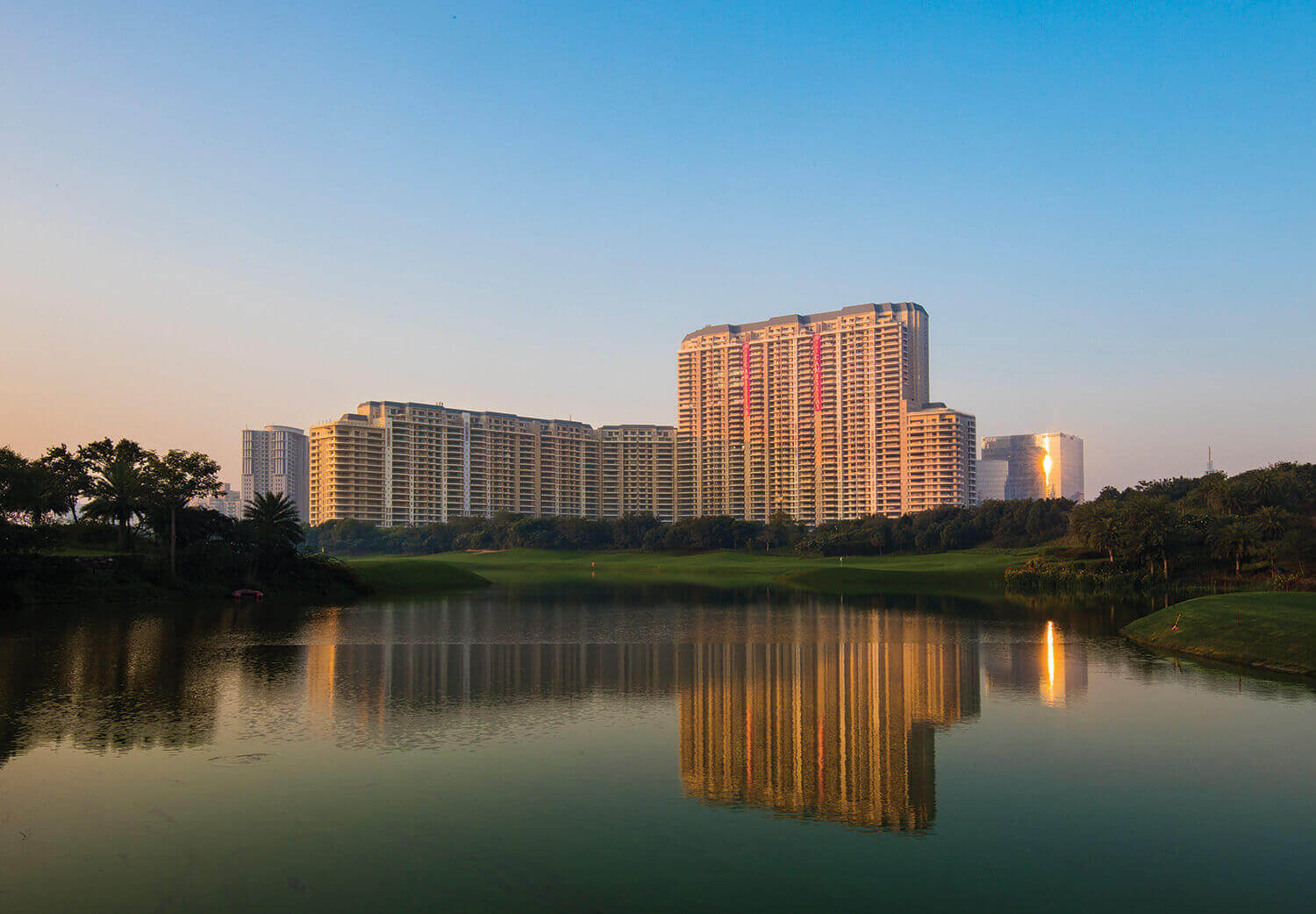 DLF Golf Links